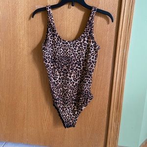 6/$25💗- Bodysuit